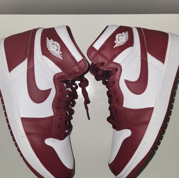 Air Jordan 1 Retro High OG Artisanal Red - Picture 3 of 5